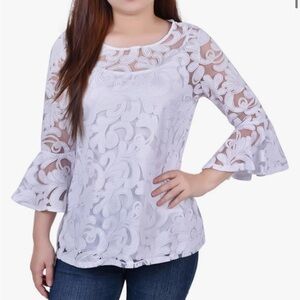NEW relativity white lace ruffle sleeve sheer blouse Large.